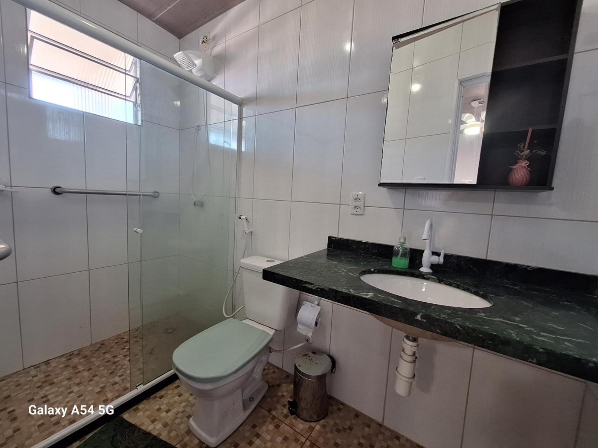 Abaete, harmonia entre a Lagoa e o mar de Itapuã Salvador Exterior foto